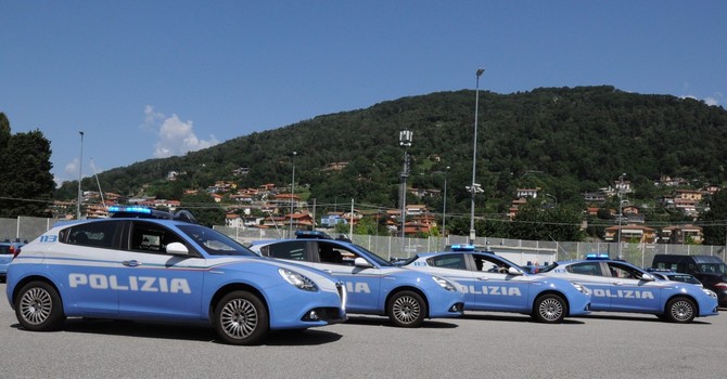Rubano il cellulare a un novantenne, la Polizia lo ritrova e glielo restituisce Rubano il cellulare a un novantenne, la Polizia lo ritrova e glielo restituisce