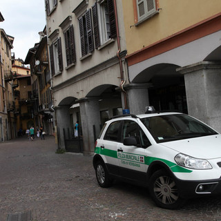 Verbania, tre giovani denunciati per rapina impropria