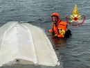 Imbarcazione si ribalta al largo di Suna: intervento dei Vigili del Fuoco