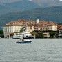 Getta rifiuti nelle acque del lago Maggiore, multato turista tedesco