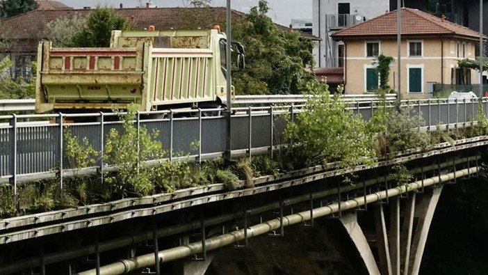 Il ponte sul torrente San Giovanni a Intra