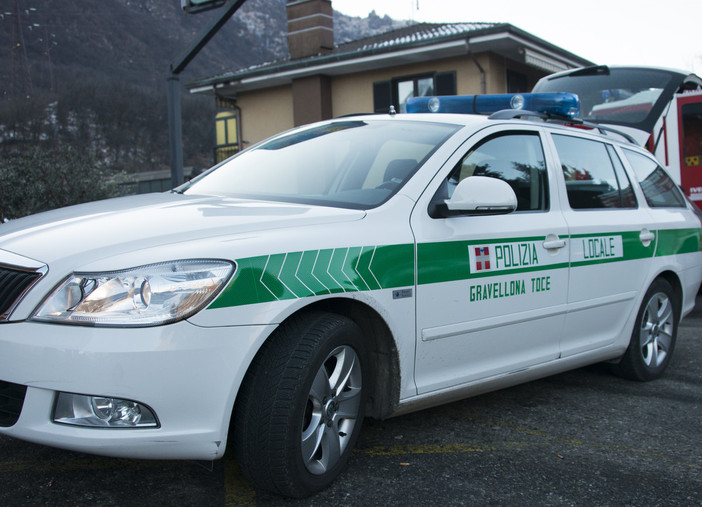 Gravellona Toce: fermato con superalcolici rubati e senza patente, nei guai un georgiano