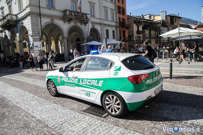Quattro giovani del Vco denunciati per furto aggravato: identificati grazie alle telecamere di videosorveglianza