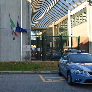 Violenza fisica e psicologica nei confronti della compagna: arrestato un 32enne