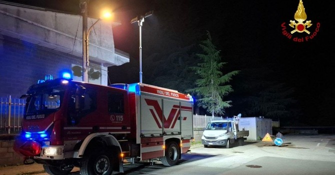Gravellona Toce, tubatura del gas danneggiata durante lavori di scavo: intervengono i vigili del fuoco