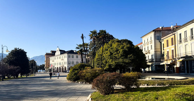 Pallanza, parcheggi nel caos sul lungolago: “Sicurezza sacrificata” Pallanza, parcheggi nel caos sul lungolago: “Sicurezza sacrificata”
