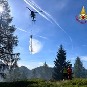 Tre incendi ancora attivi nel Vco: Canadair ed elicotteri in azione sulle montagne ossolane Tre incendi ancora attivi nel Vco: Canadair ed elicotteri in azione sulle montagne ossolane