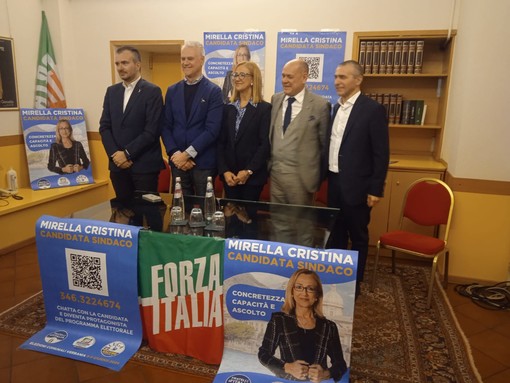 Il centrodestra lancia la candidatura di Mirella Cristina