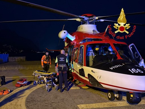Esce a cercare funghi e si perde nei boschi tra Intragna e Caprezzo: ritrovato grazie alla tecnologia dei Vigili del Fuoco Esce a cercare funghi e si perde nei boschi tra Intragna e Caprezzo: ritrovato grazie alla tecnologia dei Vigili del Fuoco