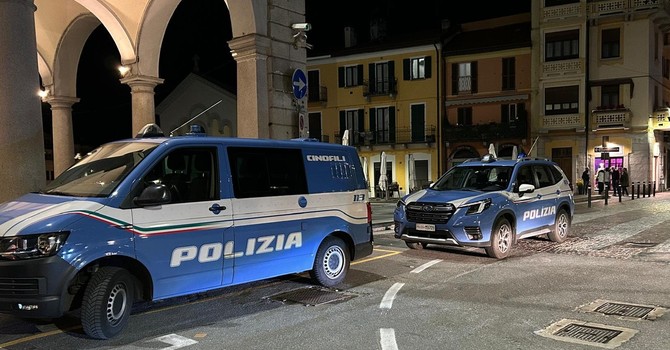 Controlli straordinari della Polizia nel Vco: oltre 360 persone identificate e tre espulsioni Controlli straordinari della Polizia nel Vco: oltre 360 persone identificate e tre espulsioni