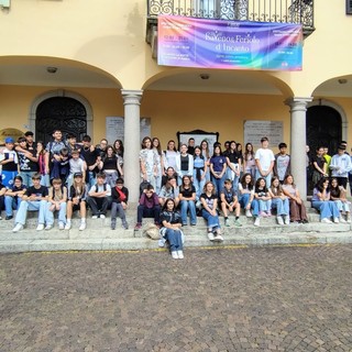&quot;Ombre su lago&quot;: un viaggio nella memoria con gli studenti di Baveno e Varallo Pombia FOTO