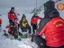Nuovi defibrillatori Dae per le 51 stazioni del Soccorso Alpino