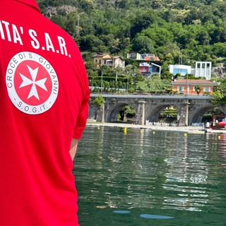 Verbania, cinque giovani stranieri soccorsi nel lago: due interventi dei Giovanniti