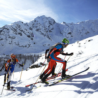 Scialpinismo e fuoripista in primavera: i pericoli e i consigli delle guide alpine