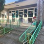 Sicurezza davanti alle scuole: le amiglie chiedono volontari per il traffico