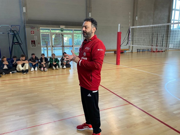 Lavarini porta Milano in finale scudetto