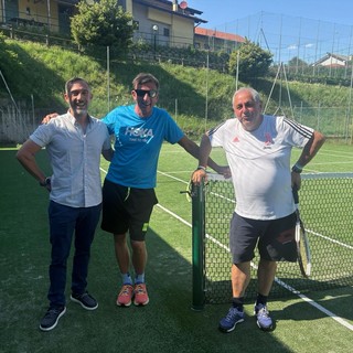 Casale Corte Cerro, rinasce il campo da tennis