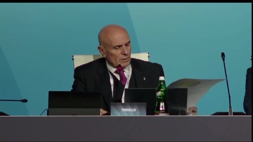 Malagò eletto nuovo presidente Figc, il momento dell'annuncio Malagò eletto nuovo presidente Figc, il momento dell'annuncio
