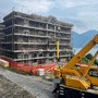 Anche sull’ultima facciata di Villa Pos sono comparsi i ponteggi