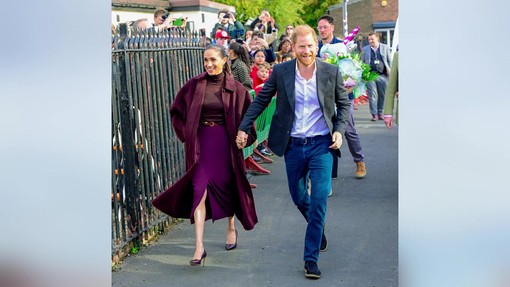 Il ritorno di Harry e Meghan, a Nottingham la prima apparizione pubblica in Gb dopo 4 anni Il ritorno di Harry e Meghan, a Nottingham la prima apparizione pubblica in Gb dopo 4 anni
