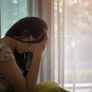 Non basta una mimosa: i diritti delle donne passano anche dal contrasto alla violenza