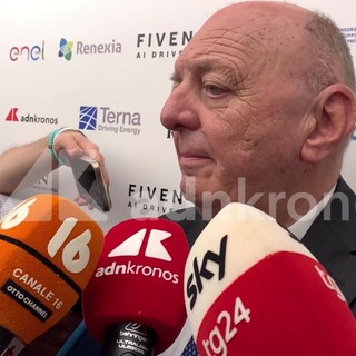 Caro carburanti, Pichetto: "Se possibile interverremo ancora ma secondo disponibilità" Caro carburanti, Pichetto: "Se possibile interverremo ancora ma secondo disponibilità"