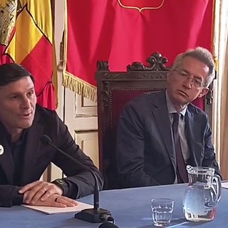 Napoli, Zanetti lancia evento beneficenza per i bambini e ricorda Maradona