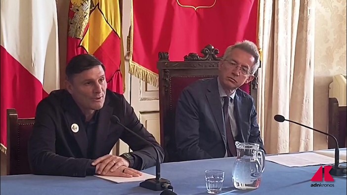 Napoli, Zanetti lancia evento beneficenza per i bambini e ricorda Maradona