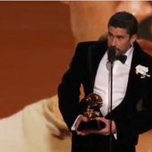 Grammy 2026, Bad Bunny contro l'Ice: "Non siamo selvaggi" Grammy 2026, Bad Bunny contro l'Ice: "Non siamo selvaggi"