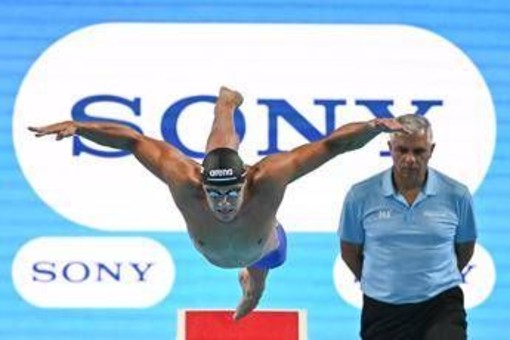Mondiali nuoto, Martinenghi argento nei 100 rana. Bronzo per Ceccon nei 50 delfino