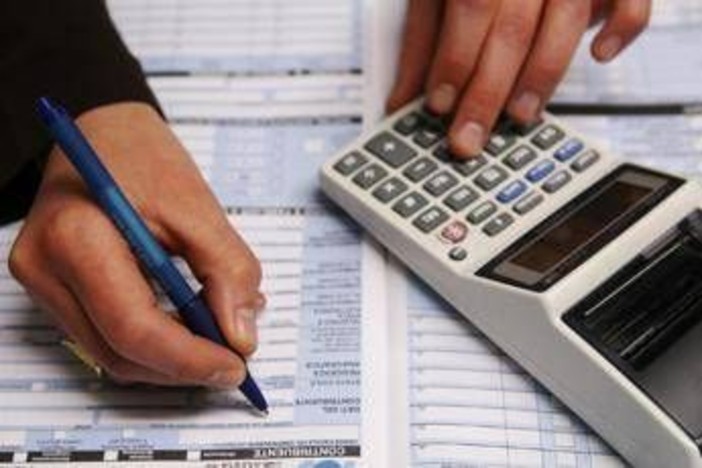 Ex bonus Renzi in busta paga, vale fino a 1.200 euro: per correzioni tempo fino al 26 ottobre