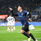 L’Inter travolge il Como, poker nerazzurro a San Siro