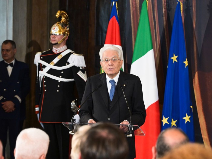 Mattarella “Illusorio Ue superi sfide senza strumenti condivisi” Mattarella “Illusorio Ue superi sfide senza strumenti condivisi”
