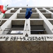 Mit “Nessun commissariamento dei porti italiani” Mit “Nessun commissariamento dei porti italiani”