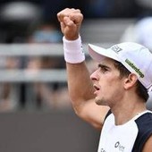 Roland Garros, tris azzurro nel terzo turno: vincono Cobolli, Berrettini e Arnaldi Roland Garros, tris azzurro nel terzo turno: vincono Cobolli, Berrettini e Arnaldi