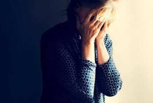 Schizofrenia, un comune antibiotico potrebbe ridurre il rischio: lo studio