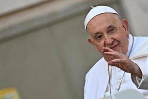 Papa, continua convalescenza a Santa Marta: domenica probabile nuovo Angelus solo in forma scritta