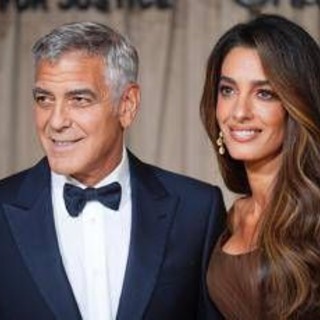 George Clooney e sua moglie Amal ottengono la cittadinanza francese George Clooney e sua moglie Amal ottengono la cittadinanza francese