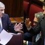 Tajani a Conte: "Trump? Non mi ha mai chiamato Anthony, tu eri Giuseppi". Scintille in audizione Tajani a Conte: "Trump? Non mi ha mai chiamato Anthony, tu eri Giuseppi". Scintille in audizione