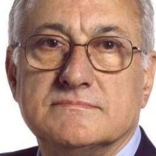 Morto a 91 anni Giuseppe Gargani, presidente dell'Associazione degli ex parlamentari Morto a 91 anni Giuseppe Gargani, presidente dell'Associazione degli ex parlamentari