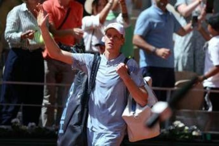 Sinner: "Non sono un robot, anche io posso fallire. Non avevo energia" Sinner: "Non sono un robot, anche io posso fallire. Non avevo energia"