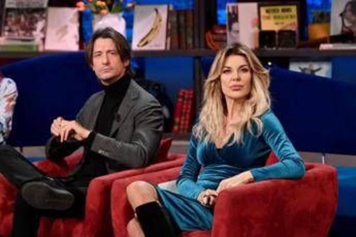 Alba Parietti, il figlio Francesco Oppini: "Io bullizzato per 'colpa' di mia madre"