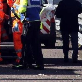 Bologna, furgone piomba su cantiere in tangenziale: un operaio morto e 2 feriti