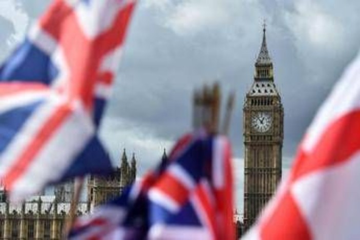 Gb, 4 giovani su 10 pronti a lasciare Londra: "Costo della vita alto, stipendi non in linea" Gb, 4 giovani su 10 pronti a lasciare Londra: "Costo della vita alto, stipendi non in linea"