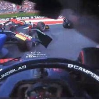 Incidente in Formula 2 Austria, paura per Meguetounif: si ribalta due volte - Video