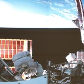 Cina, tre mesi in orbita per la navicella Shenzou-21. Proseguono esperimenti Cina, tre mesi in orbita per la navicella Shenzou-21. Proseguono esperimenti