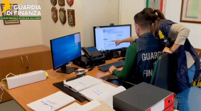Mafia, blitz a Palermo contro mandamento Resuttana con 13 arresti Mafia, blitz a Palermo contro mandamento Resuttana con 13 arresti