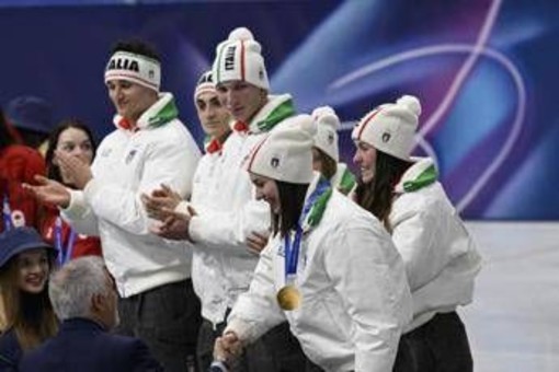 Da Fontana a Sighel, ecco il dream team d'oro nella staffetta mista di short track a Milano Cortina