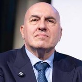 Trump-Meloni, Crosetto: "Non capisco l'atteggiamento del presidente Usa" Trump-Meloni, Crosetto: "Non capisco l'atteggiamento del presidente Usa"