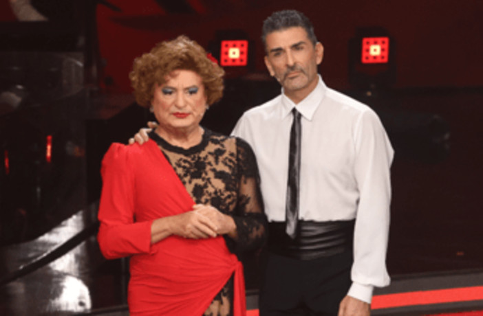 Ballando, Simone Di Pasquale: "Oggi ho salutato mamma per l'ultima volta" Ballando, Simone Di Pasquale: "Oggi ho salutato mamma per l'ultima volta"